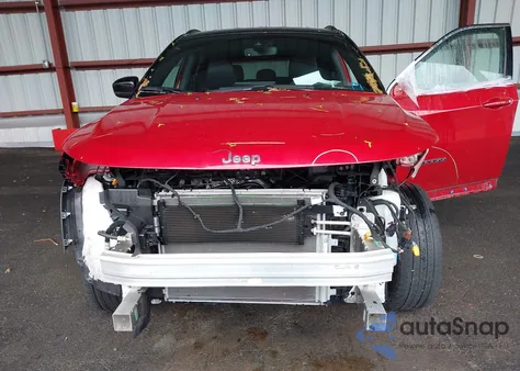 2024 Jeep Compass Limited 4X4 from USA, damaged, VIN 3C4NJDCN3RT172704